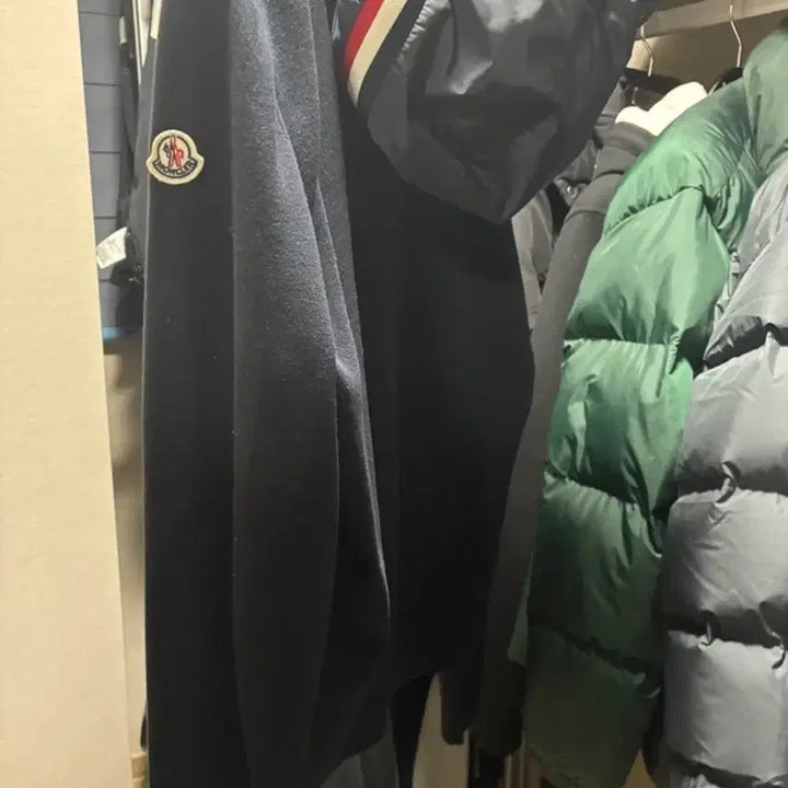 [SOLD OUT] 정품 몽클레어 몽클레르 니트 후드 바람막이