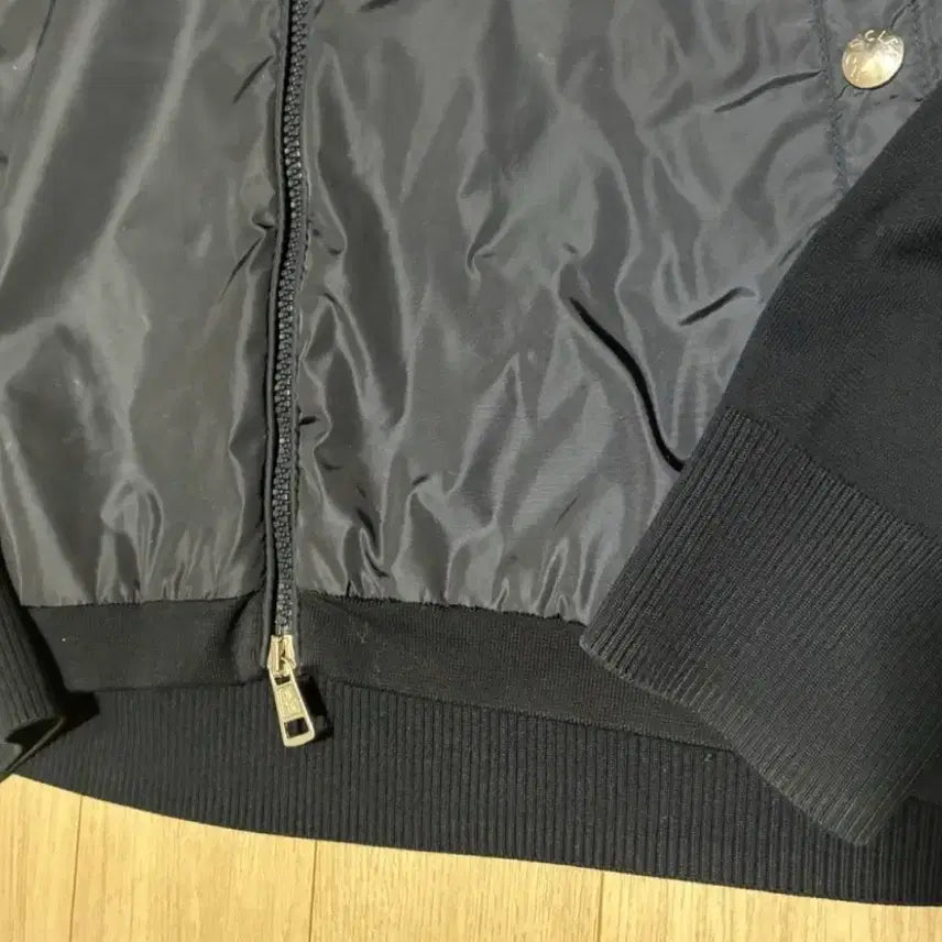 [SOLD OUT] 정품 몽클레어 몽클레르 니트 후드 바람막이