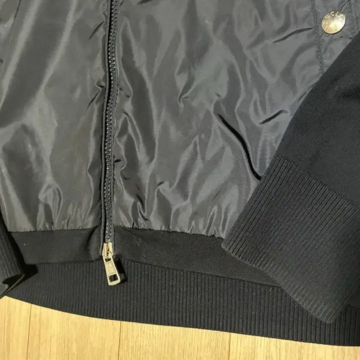 [SOLD OUT] 정품 몽클레어 몽클레르 니트 후드 바람막이