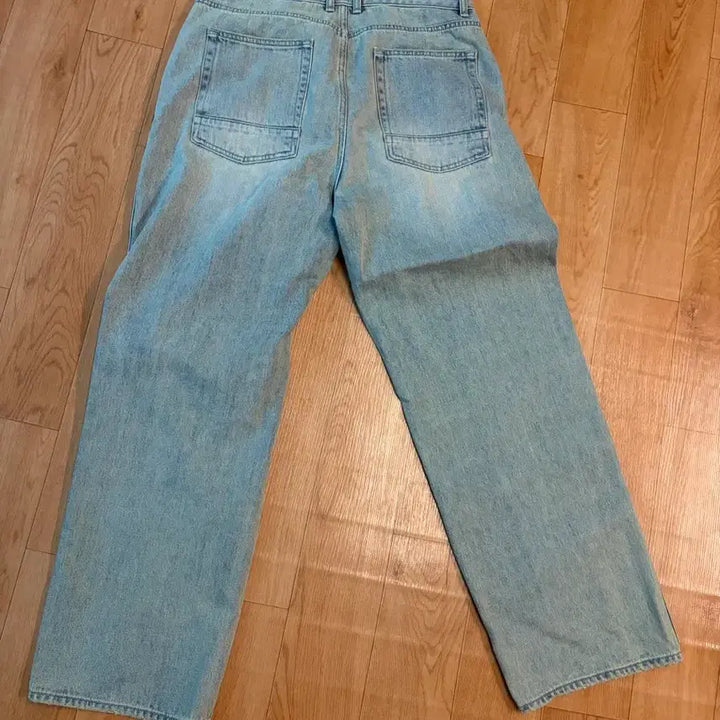 [BUNJANG] Rough Side Drape Denim Jeans / (2)러프사이드 드레이프 데님 블리치