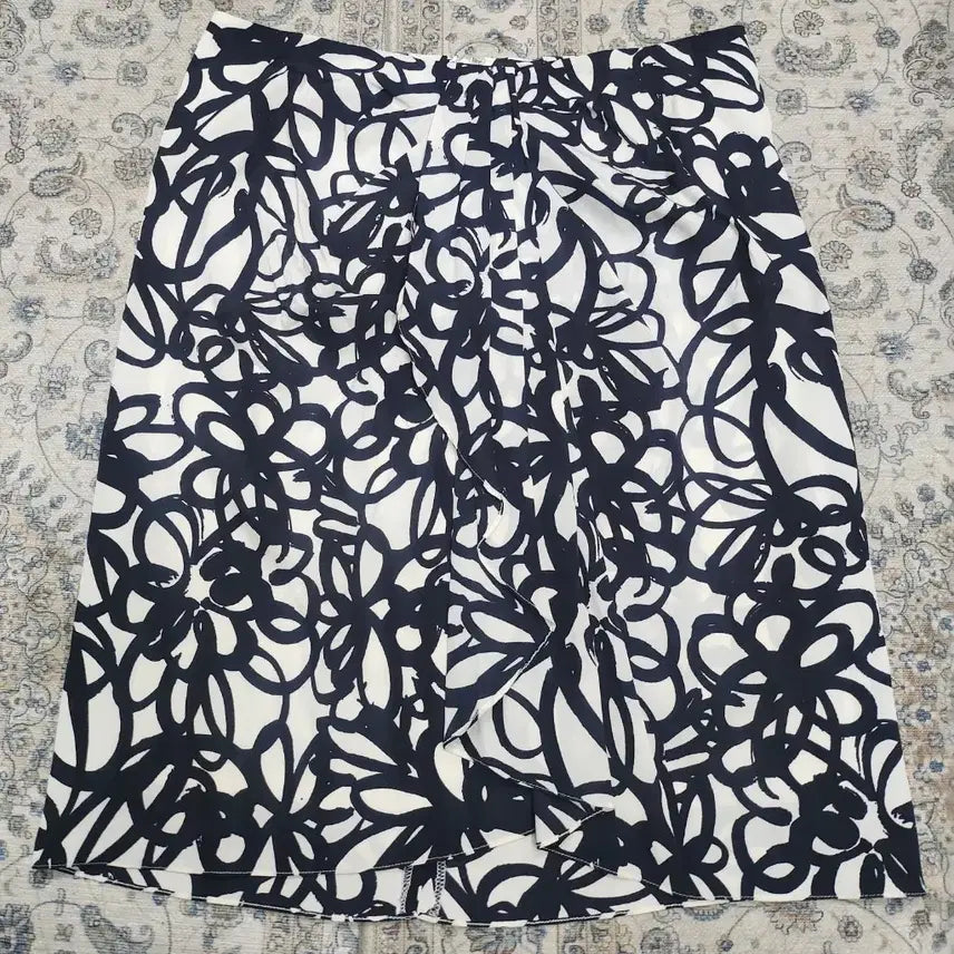 [BUNJANG] DKNY Linen Graphic Pattern A-Line Skirt Size 4 / DKNY 린넨 그래픽 패턴 A라인 스커트 4사이즈 (29-31)
