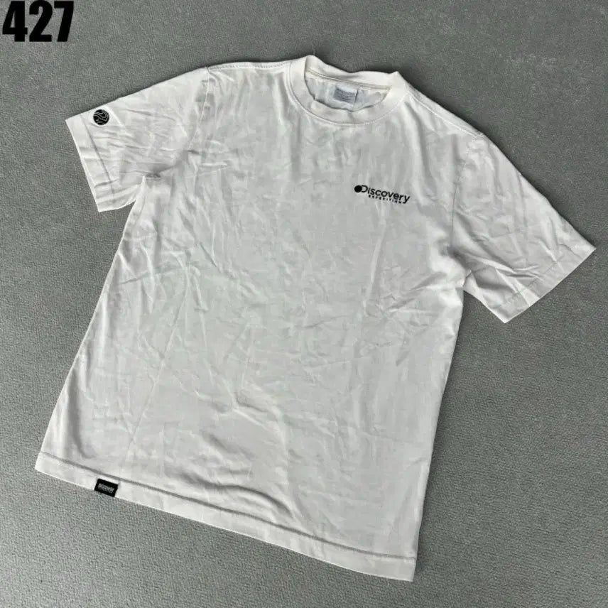 [BUNJANG] Discovery White T-Shirt (M) / 디스커버리 화이트 반팔 티셔츠 m