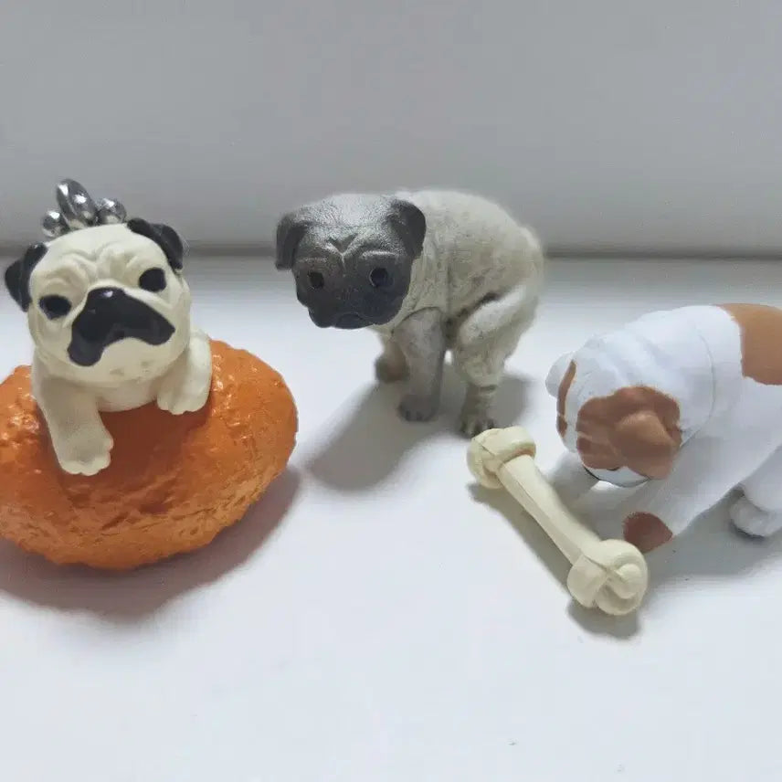 [BUNJANG] Pug Figurine Set (3 Variations) / 퍼그 피규어 3종
