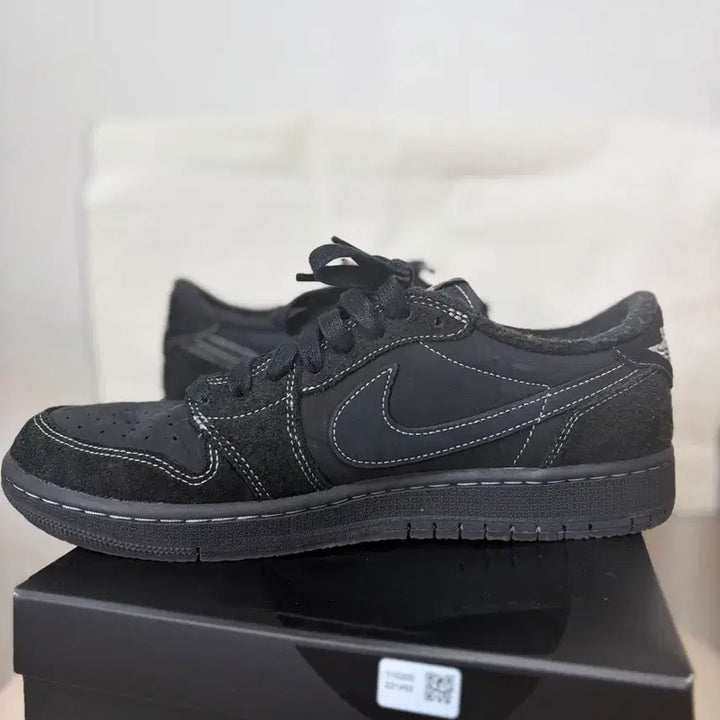 [SOLD OUT] 트래비스 스캇 블랙팬텀280