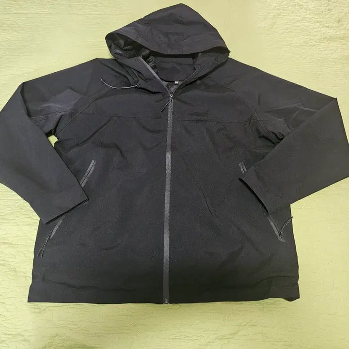 [BUNJANG] Black Hooded Windbreaker Jacket 2XL / 최상급 시크한 블랙 후드 바람막이 2XL