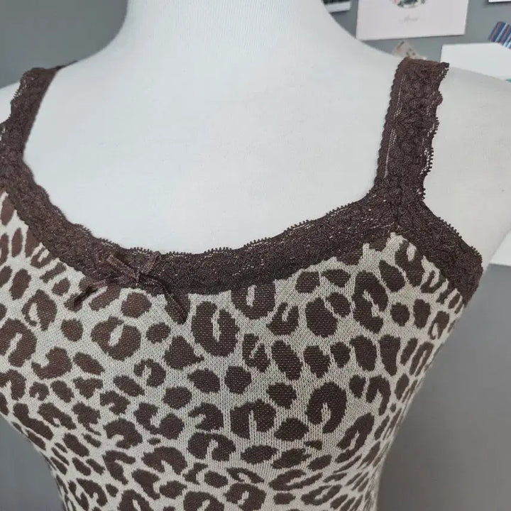 [BUNJANG] Leopard Lace Cami Top / 레오파드 레이스 끈 나시