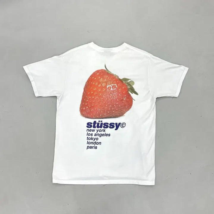 [BUNJANG] 스투시 스트로베리 반팔 티셔츠 화이트 / 스투시 스트로베리 반팔 티셔츠 화이트