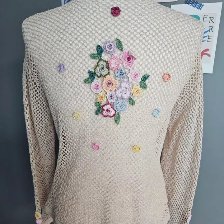[SOLD OUT] 빈티지 꽃자수 크로셰 뜨개 가디건