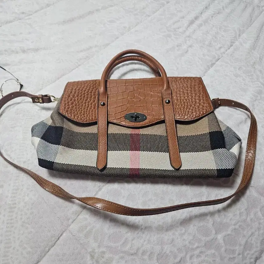 [SOLD OUT] 체크 패턴 크로스백 토트백 브라운