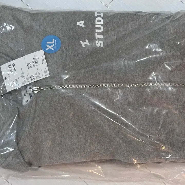[SOLD OUT] 26ss IAB STUDIO 회색 후드 집업 새상품
