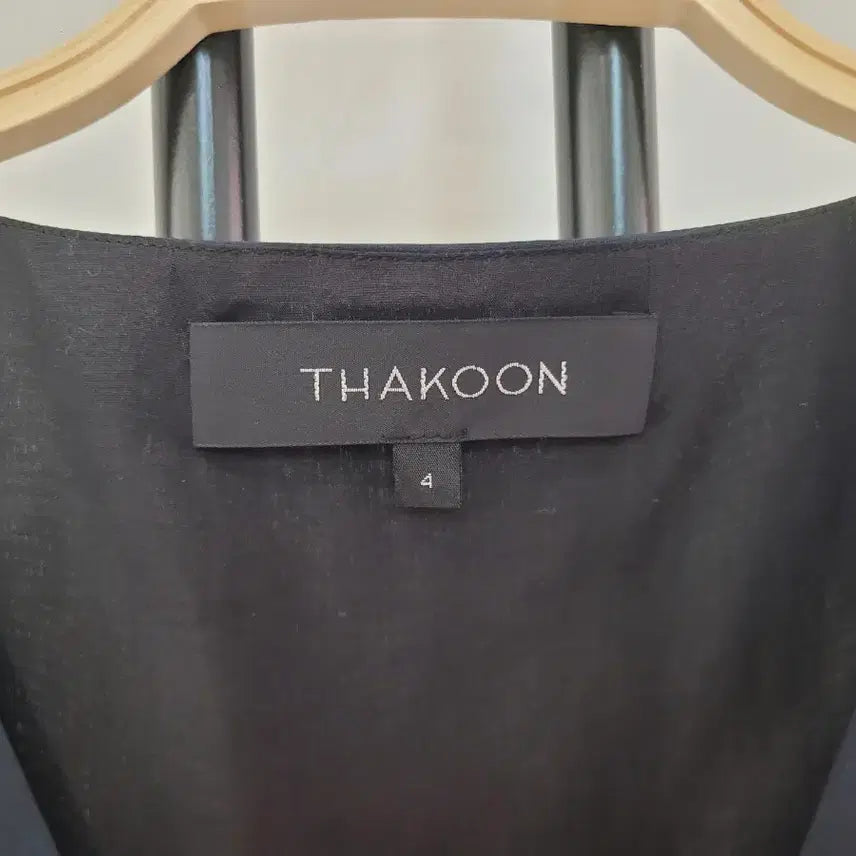 [BUNJANG] 타쿤 THAKOON 블랙 레이스 민소매 원피스 55사이즈 / 타쿤 THAKOON 블랙 레이스 민소매 원피스 55사이즈