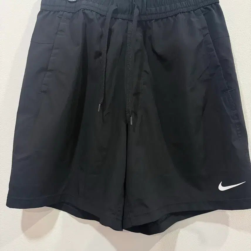 [SOLD OUT] 나이키 블랙 반바지 드라이핏