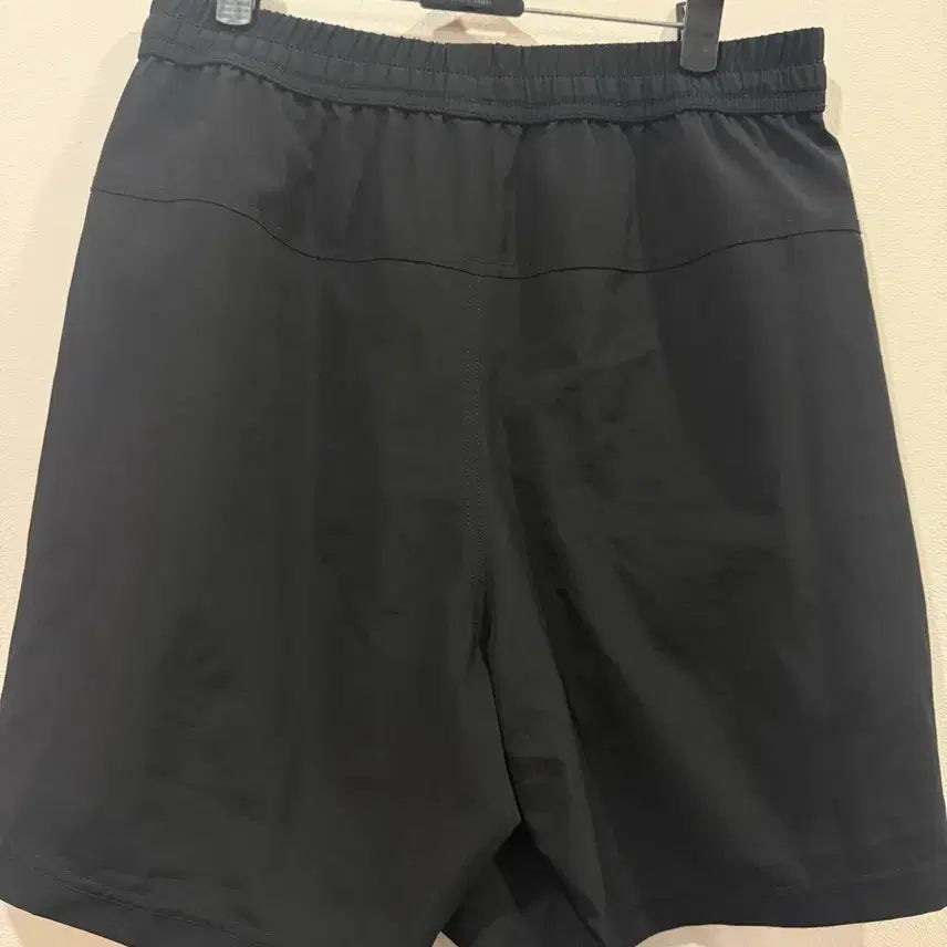 [SOLD OUT] 나이키 블랙 반바지 드라이핏