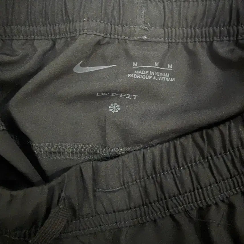 [SOLD OUT] 나이키 블랙 반바지 드라이핏