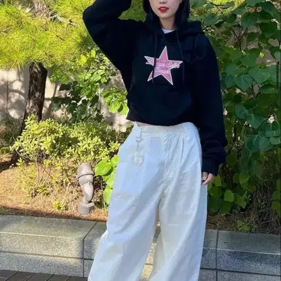 [BUNJANG] 카비시 W STAR 로고 크롭 후드티 블랙 Free / 카비시 W STAR 로고 크롭 후드티 블랙 Free