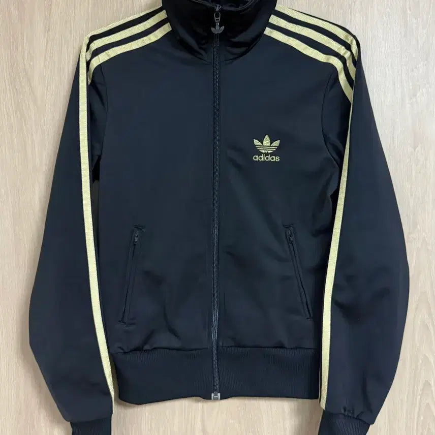 [SOLD OUT] 아디다스 제니져지 파이어버드 검골 져지