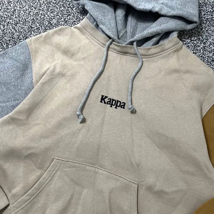 [BUNJANG] 빈티지9. KAPPA X GU 카파 지유 콜라보 배색 후드 티셔츠 스웻 / 빈티지9. KAPPA X GU 카파 지유 콜라보 배색 후드 티셔츠 스웻