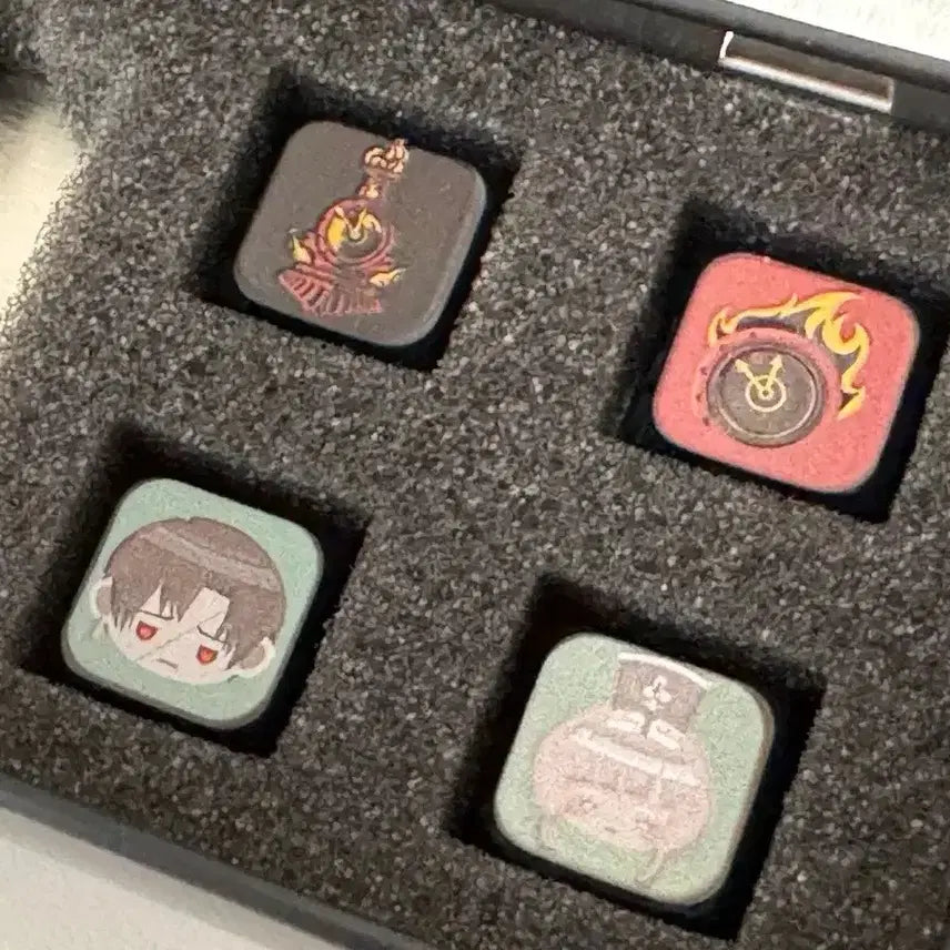 [BUNJANG] 림버스컴퍼니 베르 카론 단테 키캡 4종 판매합니다 / 림버스컴퍼니 베르 카론 단테 키캡 4종 판매합니다