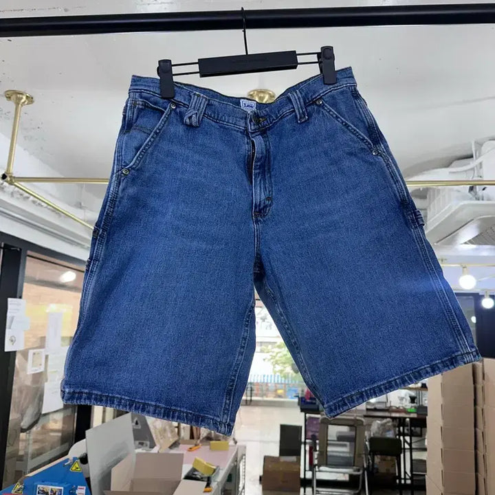 [BUNJANG] Lee 카펜터 데님 쇼츠 워크팬츠 청바지 청반바지 / Lee 카펜터 데님 쇼츠 워크팬츠 청바지 청반바지