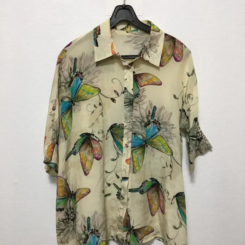 [SOLD OUT] 여성 실크100% 반팔 남방 블라우스