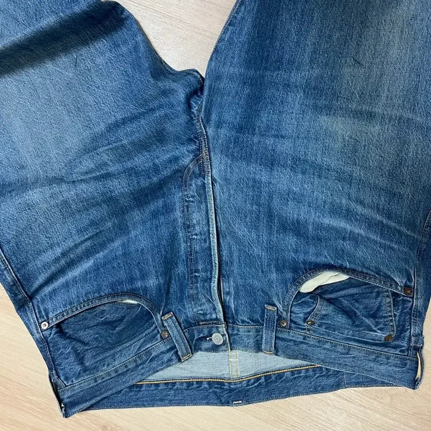 [SOLD OUT] [38] LVC 47501