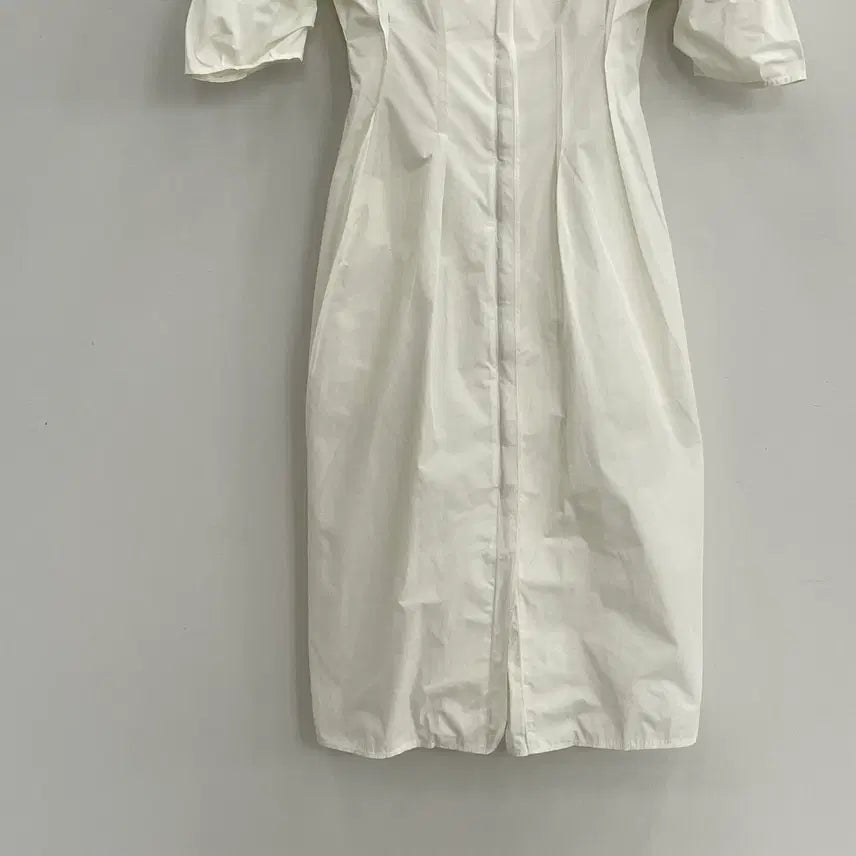 [SOLD OUT] 타임 포스트모던 여성66 화이트 지퍼형 반팔 원피스
