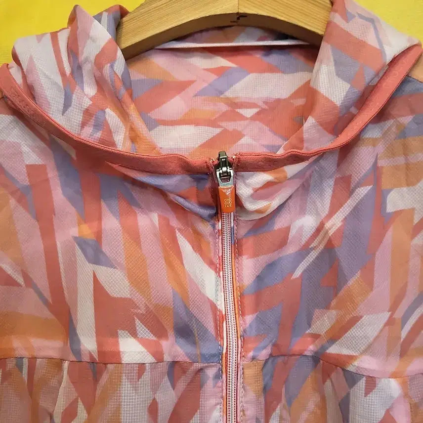[SOLD OUT] 크로커다일 여성 후드 바람막이 점퍼 100L