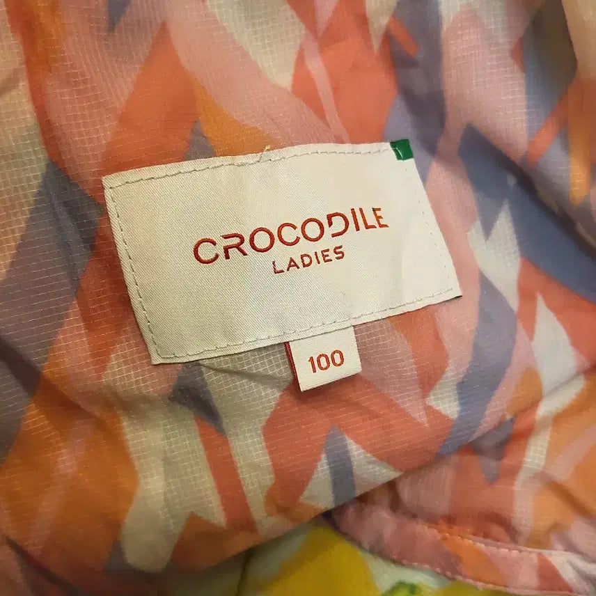 [SOLD OUT] 크로커다일 여성 후드 바람막이 점퍼 100L