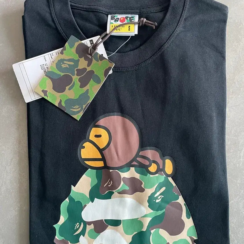 [SOLD OUT] 베이프 ABC 카모 마일로 온 빅 에이프 티셔츠 블랙 그린 [S]