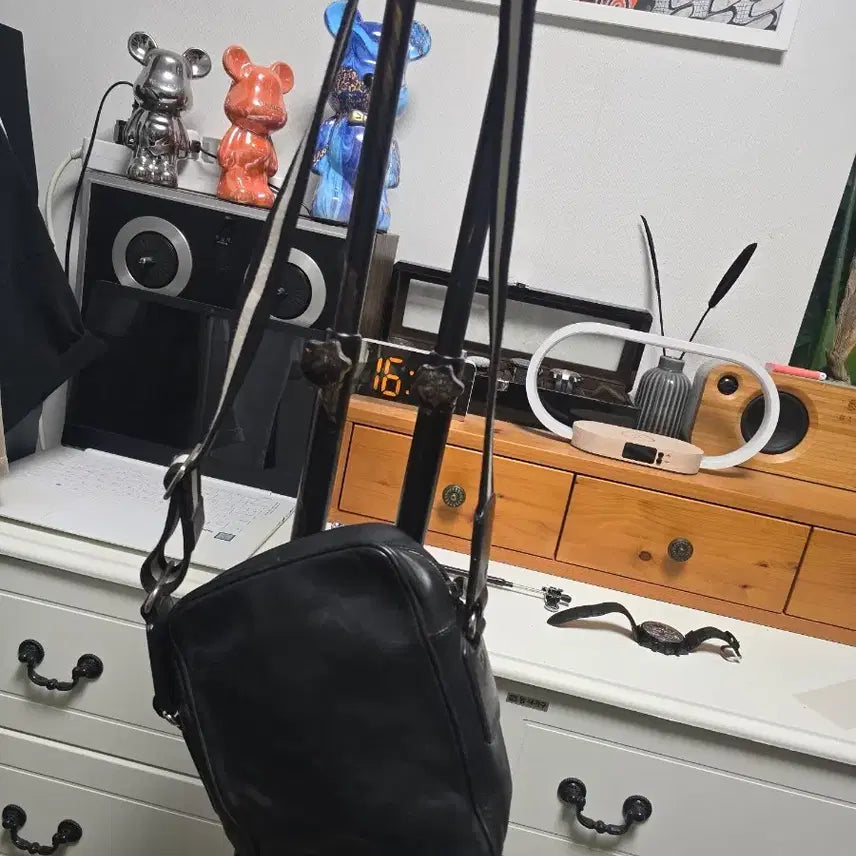 [BUNJANG] BALLY 발리 블랙 가죽 크로스백 / BALLY 발리 블랙 가죽 크로스백