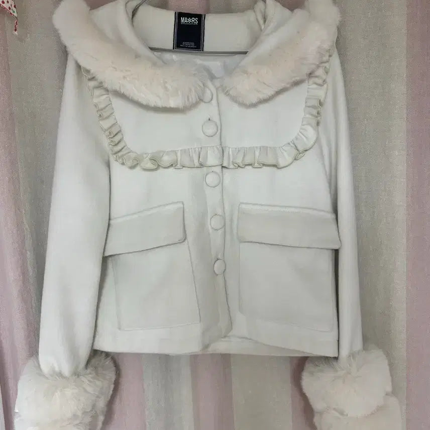 [SOLD OUT] 마즈 사키마루짱 콜라보 숏 코트 아이보리 정품 판매합니다!