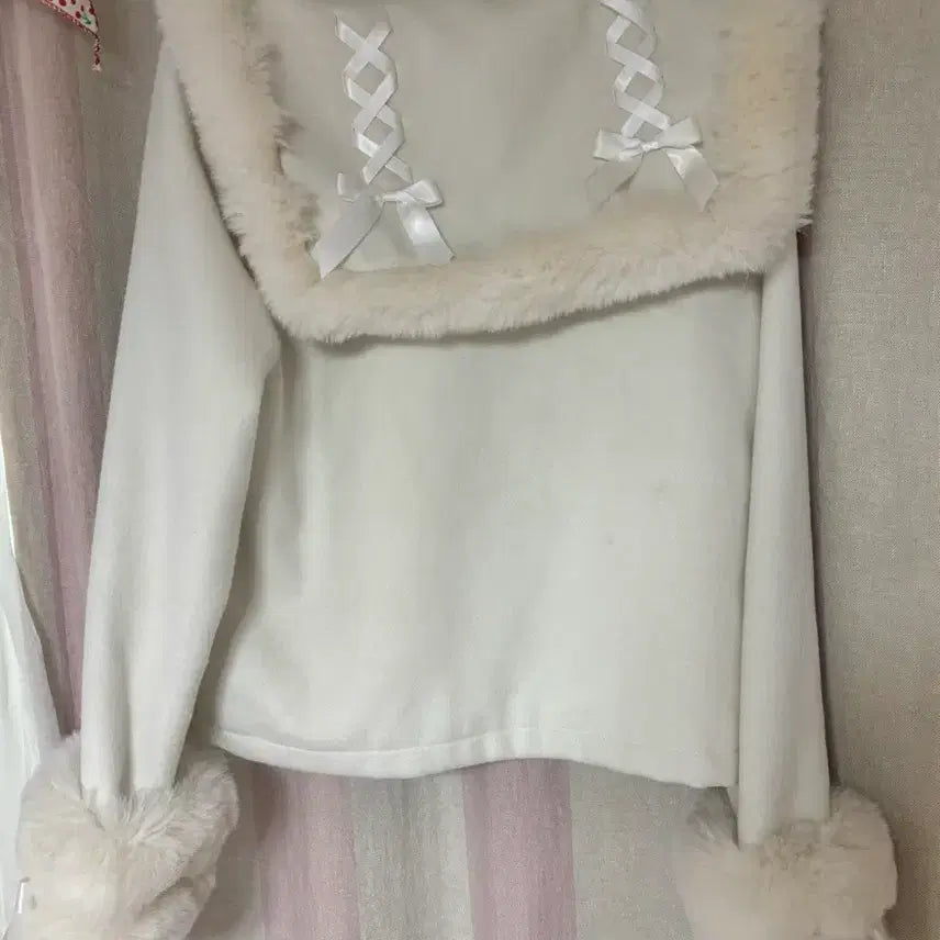 [SOLD OUT] 마즈 사키마루짱 콜라보 숏 코트 아이보리 정품 판매합니다!