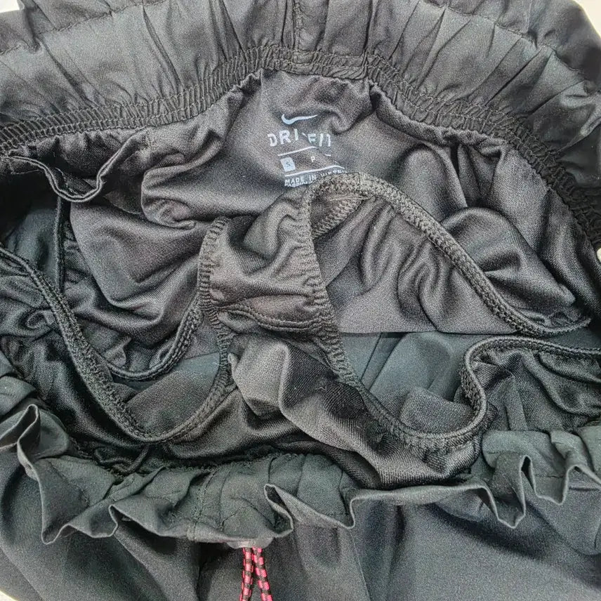 [BUNJANG] 나이키 여성 드라이핏 러닝 숏팬츠 반바지 S사이즈 26~28인치 / 나이키 여성 드라이핏 러닝 숏팬츠 반바지 S사이즈 26~28인치