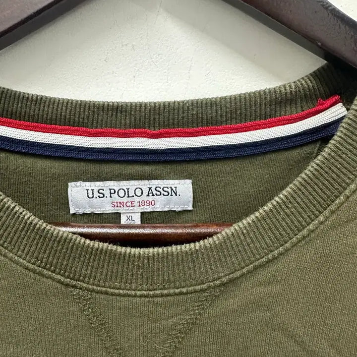 [SOLD OUT] [만원 아라비아빈티지]유에스폴로어 ASSN 올리브 긴팔티 105