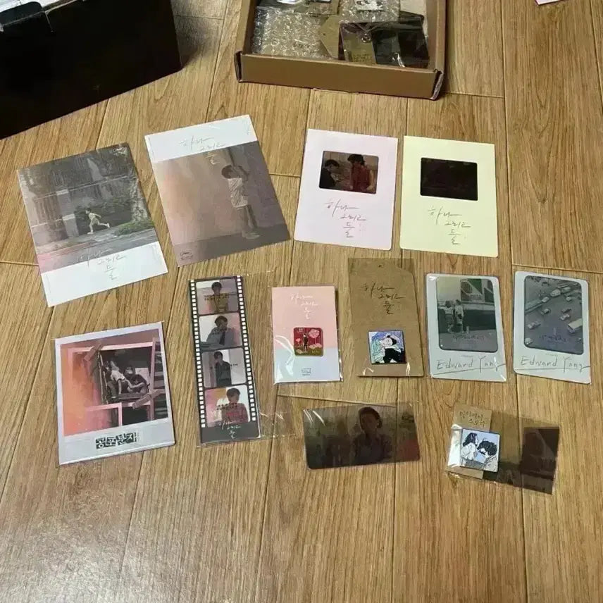 [BUNJANG] 해탄적일천 A3포스터 대국전 엽서시리즈티켓 뱃지 에드워드양 영화굿즈 / 해탄적일천 A3포스터 대국전 엽서시리즈티켓 뱃지 에드워드양 영화굿즈