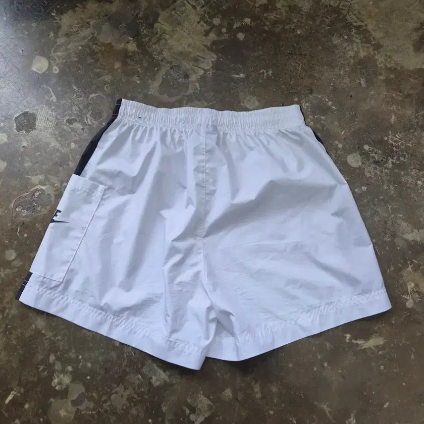 [BUNJANG] S) 나이키 런닝 팬츠 반바지 하프팬츠 런닝코어 / S) 나이키 런닝 팬츠 반바지 하프팬츠 런닝코어