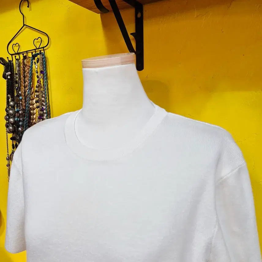 [BUNJANG] H&amp;M 화이트 반팔 니트 티셔츠 / H&amp;M 화이트 반팔 니트 티셔츠