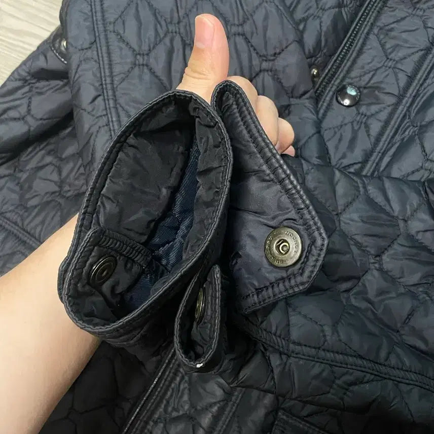 [SOLD OUT] [100-105] 버버리 양가죽 퀼팅자켓