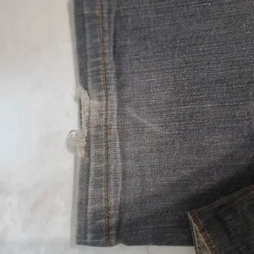 [BUNJANG] ZARA 그레이 데님 팬츠 34 / ZARA 그레이 데님 팬츠 34