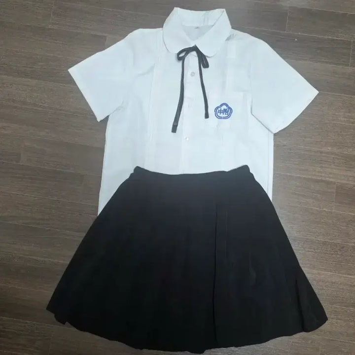 [SOLD OUT] 대만교복 졸업사진 대여(보증금x)