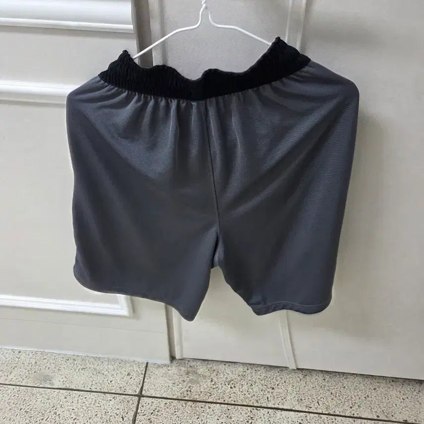 [BUNJANG] Nike Swoosh Gray Shorts M / 나이키 스우시 반바지 회색 m