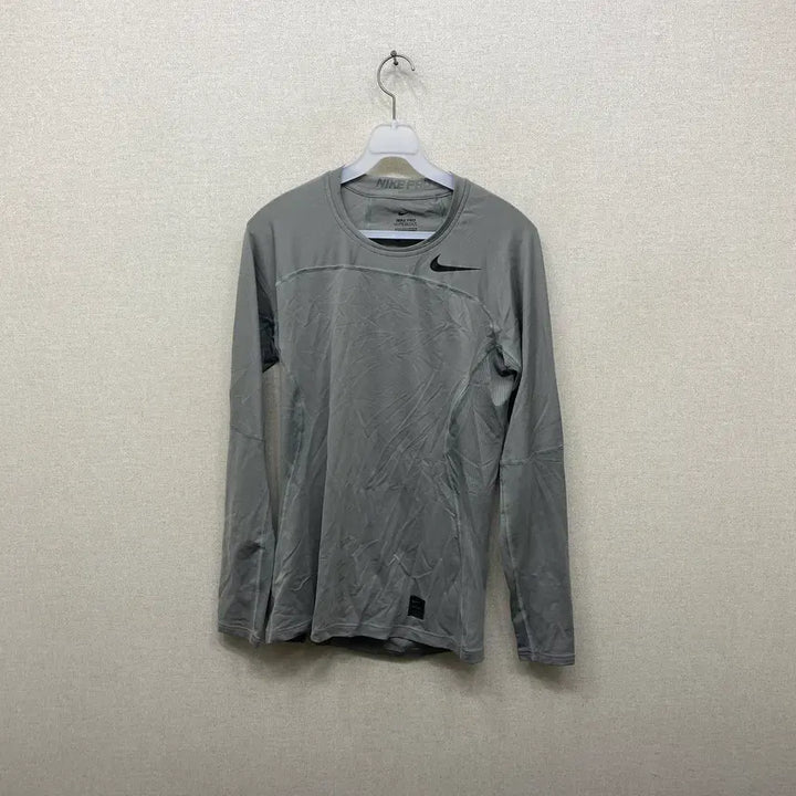 [BUNJANG] Nike Functional Long Sleeve T-shirt 105 / 나이키 기능성 긴팔티 105