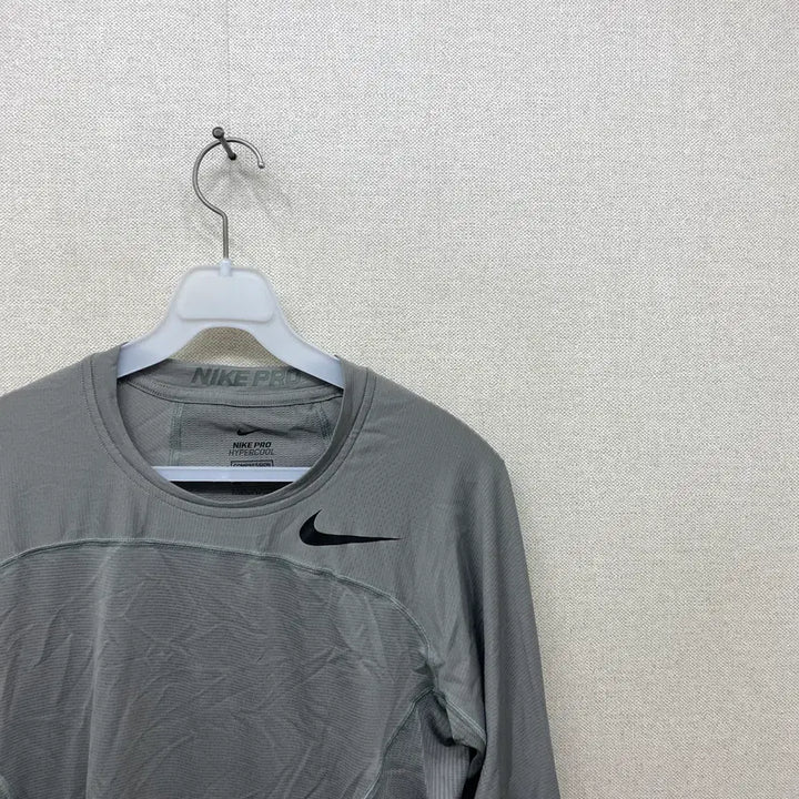 [BUNJANG] Nike Functional Long Sleeve T-shirt 105 / 나이키 기능성 긴팔티 105