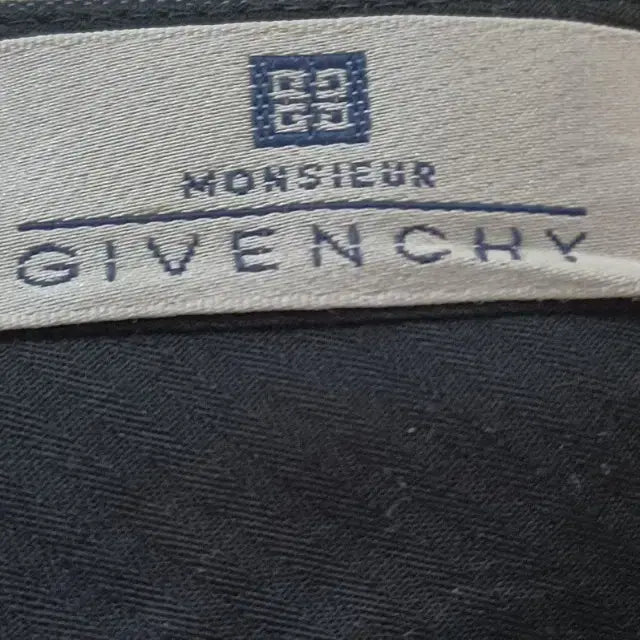 [SOLD OUT] 지방시(GIVENCHY) 남성 실크 혼방 수트 셋업 110