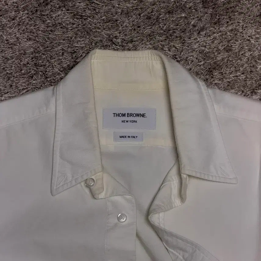[SOLD OUT] 톰브라운 암밴드 셔츠