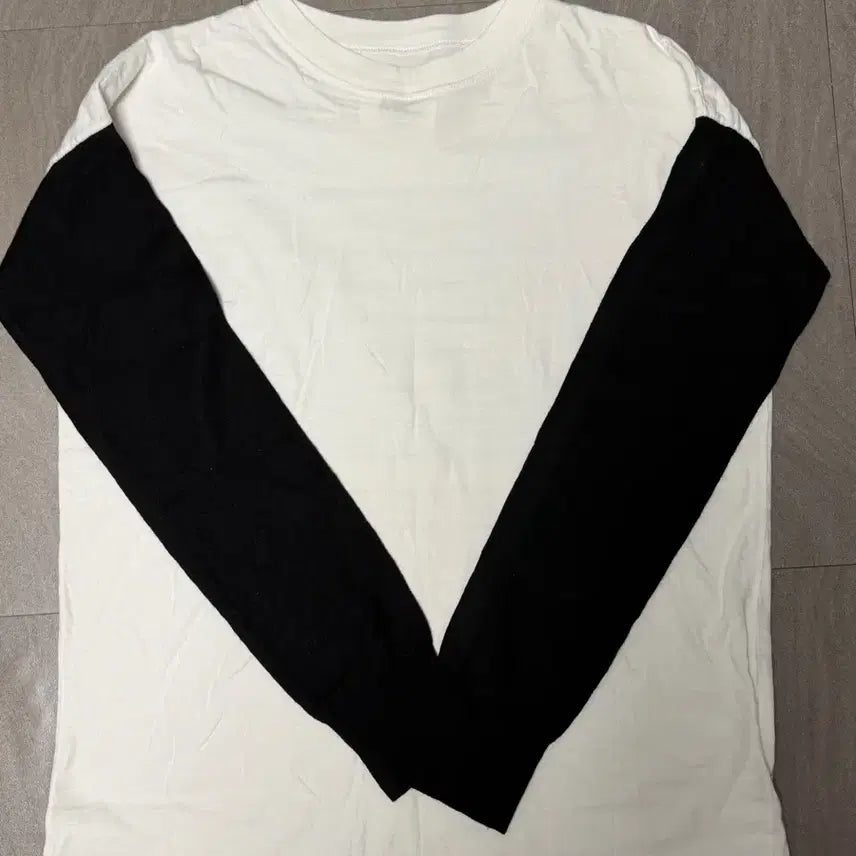 [BUNJANG] Maison Margiela Long Sleeve Knit Top / 메종 마르지엘라 긴팔