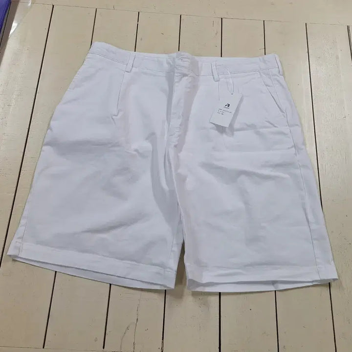 [BUNJANG] 새상품 여성 화이트 와이드핏 면반바지 XL34 / 새상품 여성 화이트 와이드핏 면반바지 XL34