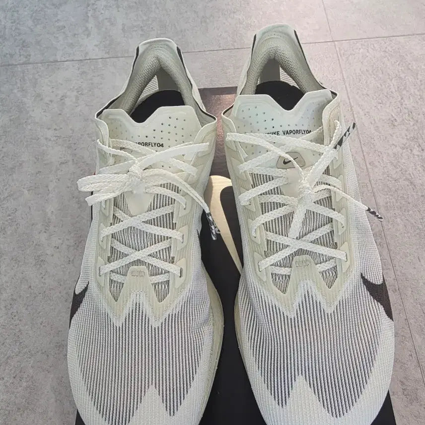 [BUNJANG] Nike Vaporfly 4% Running Shoes / 나이키 베이퍼플라이 4 260