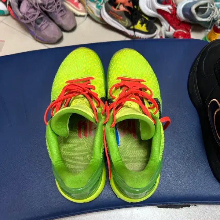 [BUNJANG] Kobe 6 Grinch "Grinch" Sneakers / 코비 6 그린치