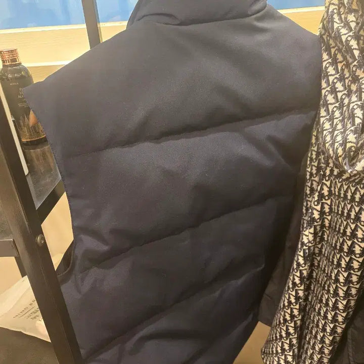[BUNJANG] Canada Goose Navy Padded Vest / 캐나다구스 네이비 패딩 조끼 다크네이비(삼성정품)